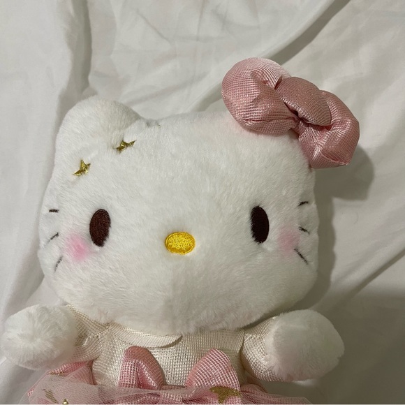 Hello Kitty Cute White and Pink Plush Toy - Picture 2 of 7